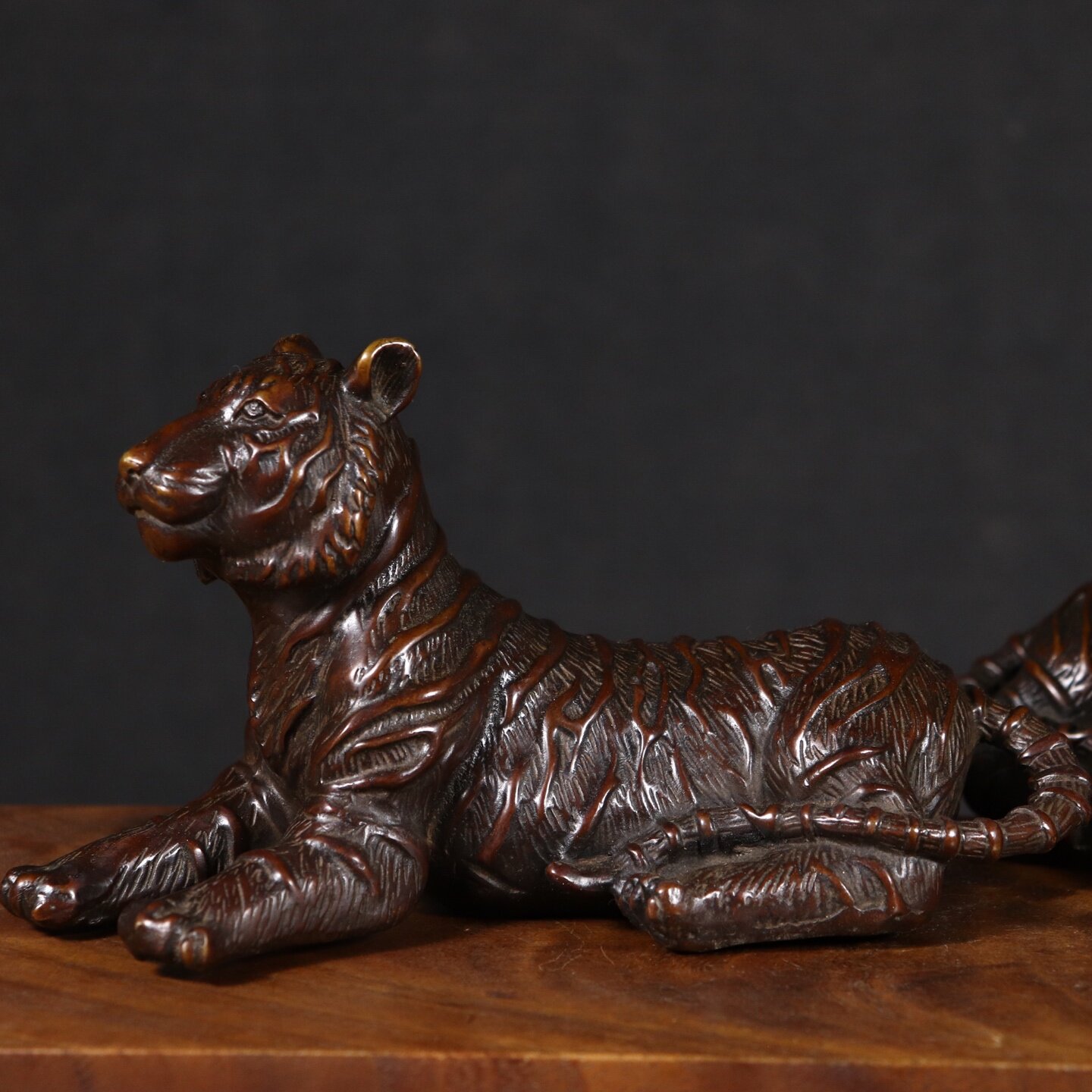 中国風水学のヴィンテージ銅製虎像、天然緑青、幸運をもたらす、 - Vintage And Collectible Stores のレビューと価格
